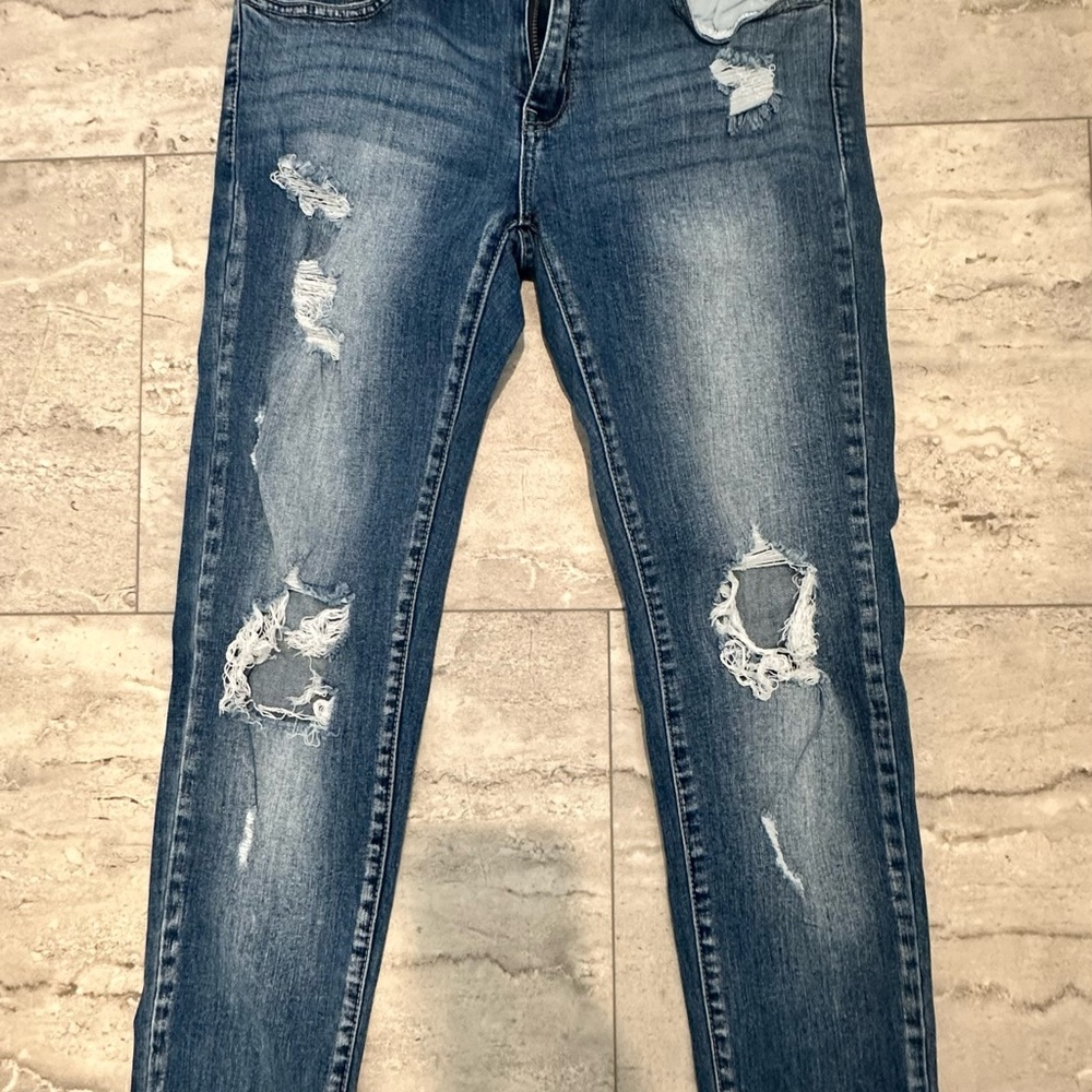 KanCanDistressed Blue Jeans